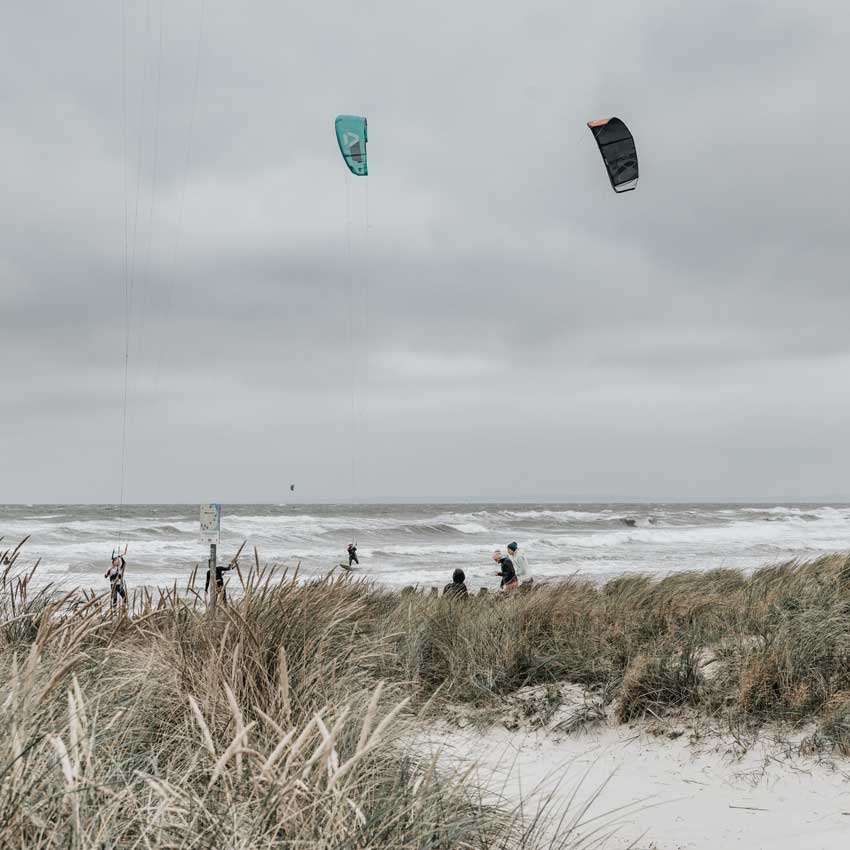 Surfen-in-Zingst-Perlen-der-Ostsee-Surfhaus Regional Dance